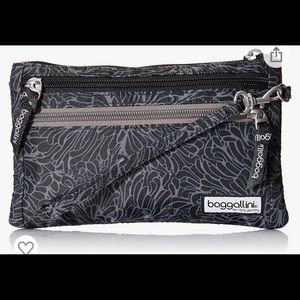 Baggallini RFID wristlet